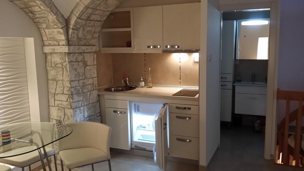Apartment Zemun Old Town Center Belgrado Habitación foto