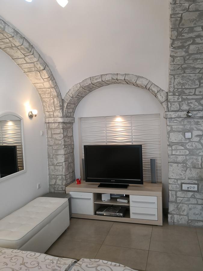 Apartment Zemun Old Town Center Belgrado Exterior foto