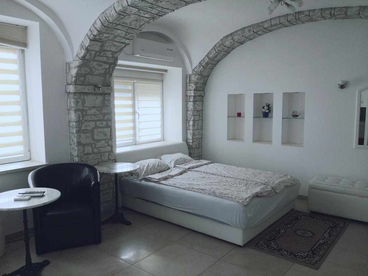 Apartment Zemun Old Town Center Belgrado Exterior foto